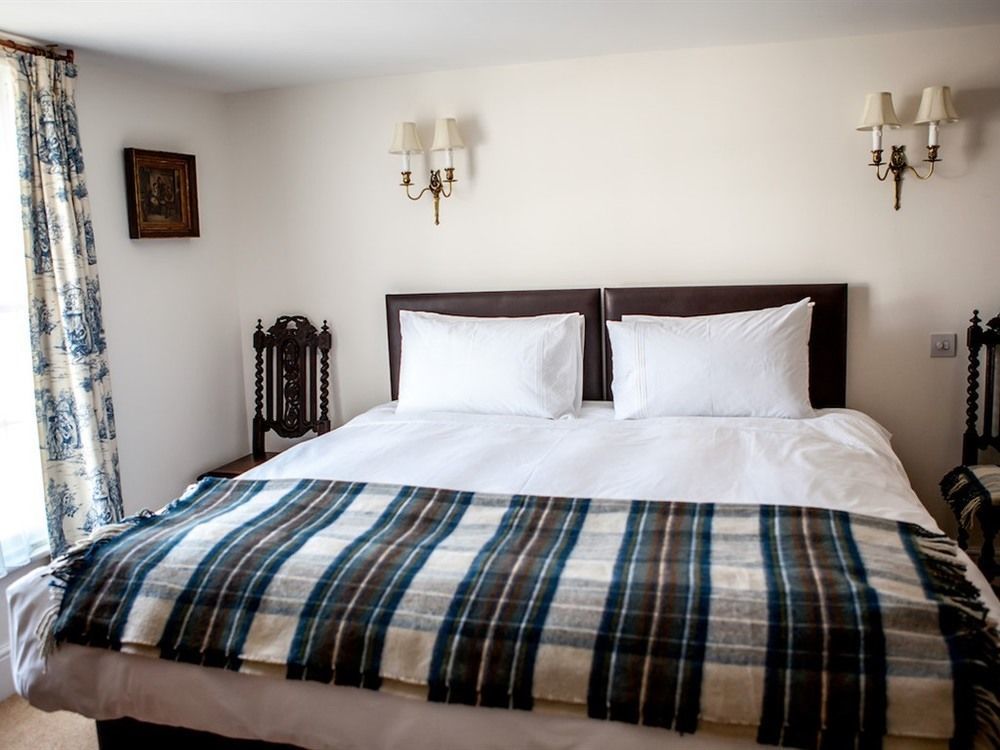 The Horse & Cart Otel Peasmarsh Dış mekan fotoğraf